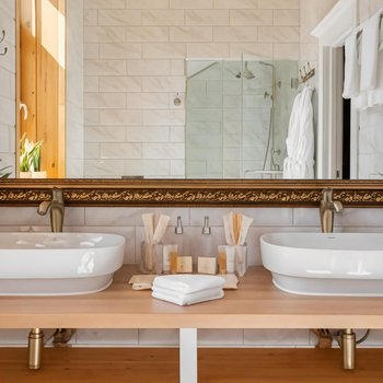 Istoricheskiy OtelTsentral