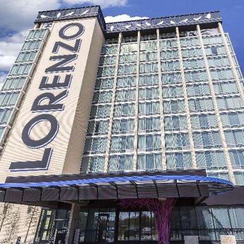 達拉斯洛倫佐希爾頓啟繽精選酒店