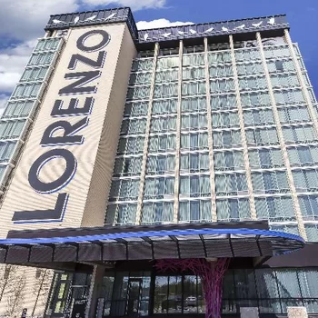 達拉斯洛倫佐希爾頓啟繽精選酒店