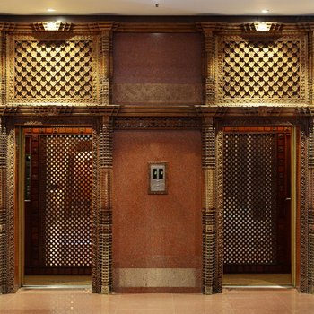 雅克和雪人酒店