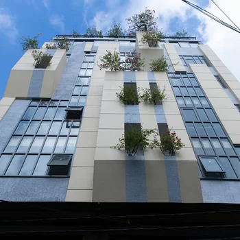 Lanura公寓酒店 by Zuzu