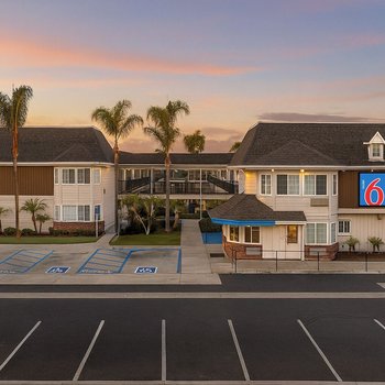 威斯敏斯特北6號汽車旅館