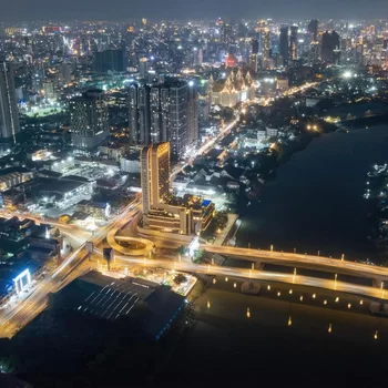 SUN & MOON, Riverside Hotel