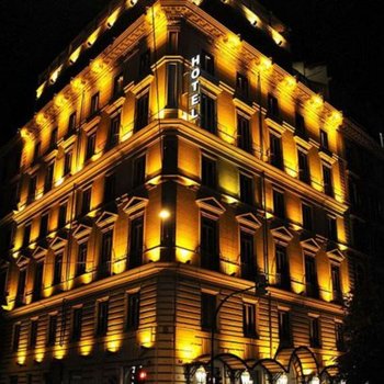 羅馬尼克宮殿酒店