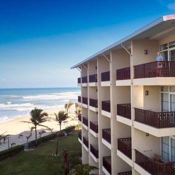 沙灘山水度假村