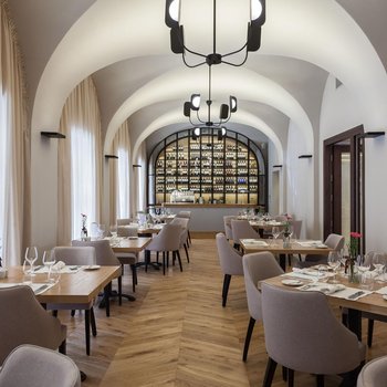 瑪麥森-雷吉娜酒店