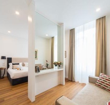 900 Piazza del Popolo