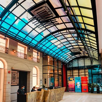 Scarletz Suites KLCC by Mana-Mana