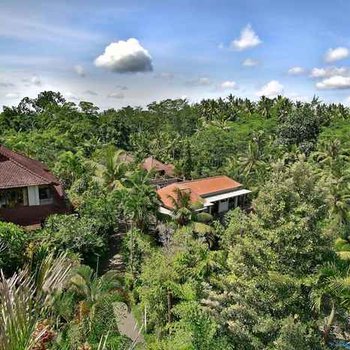 巴厘島斯普利特酒店及溫泉