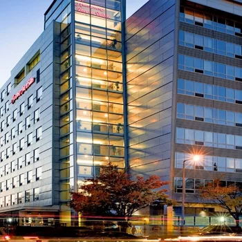 Hampton Inn & Suites Boston Crosstown Center