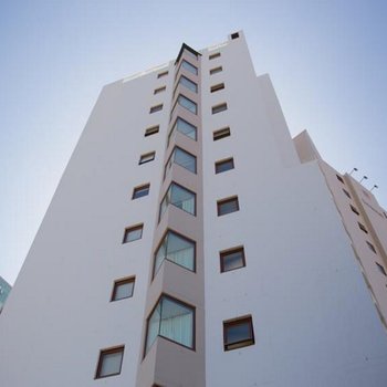 Broadbeach Savannah Resort