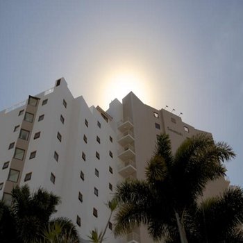 Broadbeach Savannah Resort