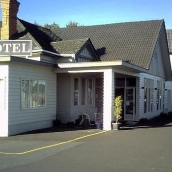 540 on Great South Motel