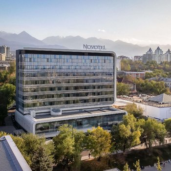 阿拉木圖市中心諾富特酒店