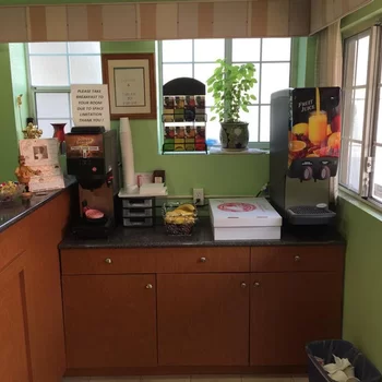 康特利赫爾斯酒店