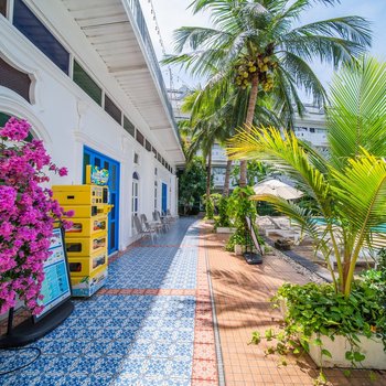 Blue Carina Hotel(Central Phuket)