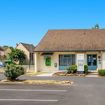 默倫南百合花康鉑酒店