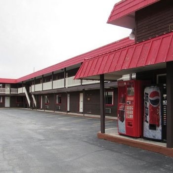Travelers Lodge