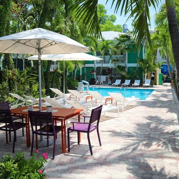 Almond Tree Inn - Adults Only
