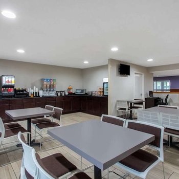 Microtel Inn & Suites by Wyndham Philadelphia Airport