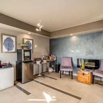 拉古納海灘月牙灣酒店