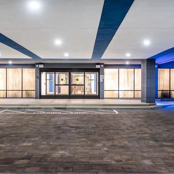 聖塔安娜-橙縣智選假日套房酒店