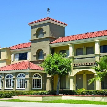 Travelodge by Wyndham Costa Mesa Newport Beach Hacienda