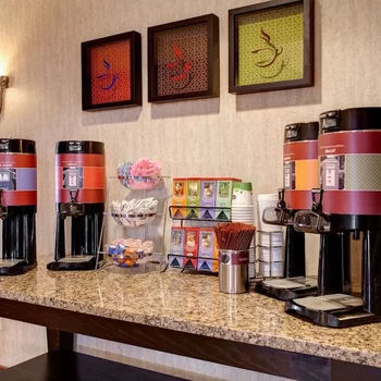 Hampton Inn & Suites Addison