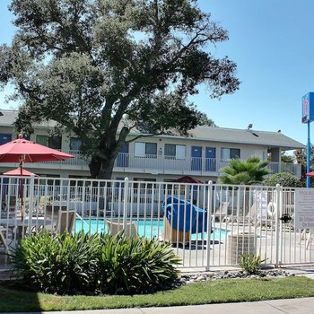 Motel 6 Atascadero, CA