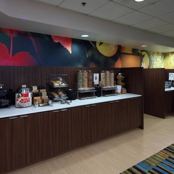 Fairfield Inn & Suites by Marriott Newark Liberty International Airport