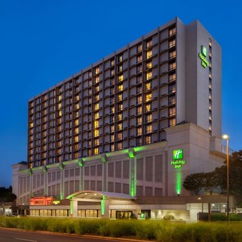 Holiday Inn 國家機場/水晶城