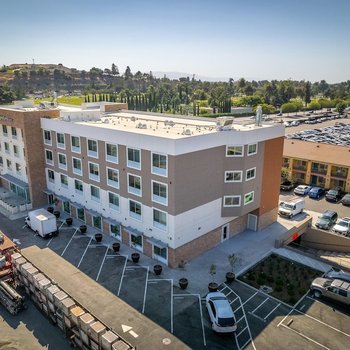 Holiday Inn Express & Suites San Jose – Silicon Valley