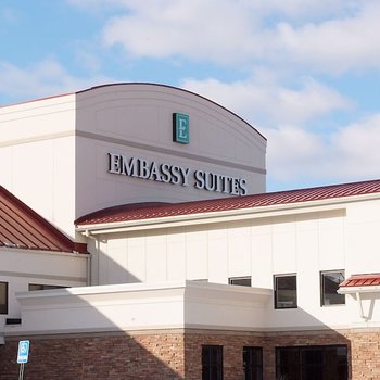 Embassy Suites by Hilton Detroit Metro Airport