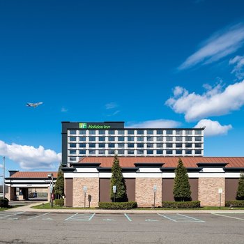 Holiday Inn Newark International Airport