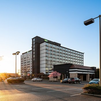 Holiday Inn Newark International Airport