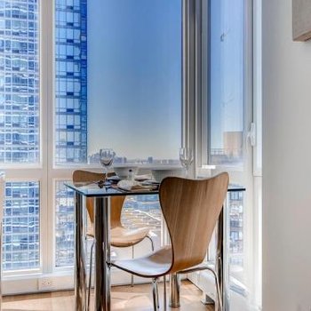 Global Luxury Suites at Sky