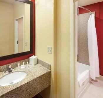 傑克遜里奇蘭萬怡酒店