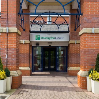 Holiday Inn Express Manchester - East