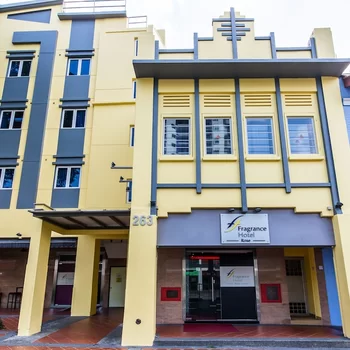 Fragrance Hotel - Rose