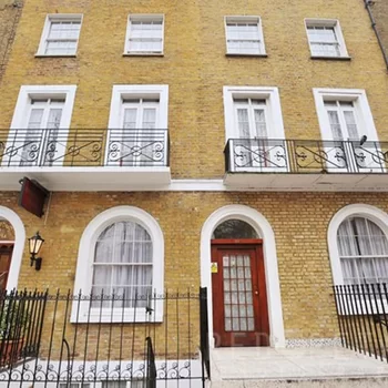 埃爾姆伍德酒店