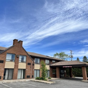 Econo Lodge Airport