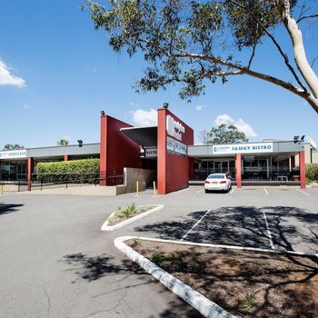 Nightcap at Colyton Hotel