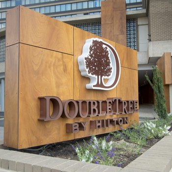 DoubleTree by Hilton Washington DC – Crystal City