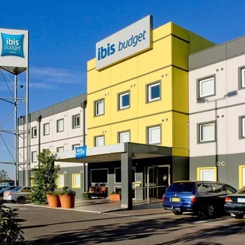 宜必思快捷福克納酒店