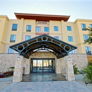 大教堂市駐橋套房酒店-棕櫚泉