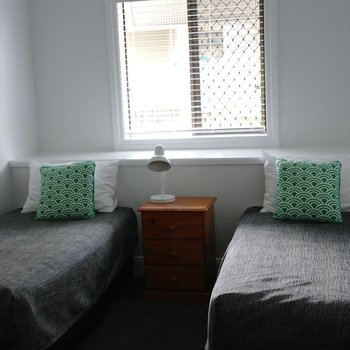 Hampton Court Apartments
