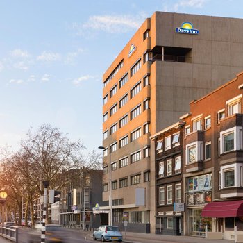 Rotterdam Teleport Hotel