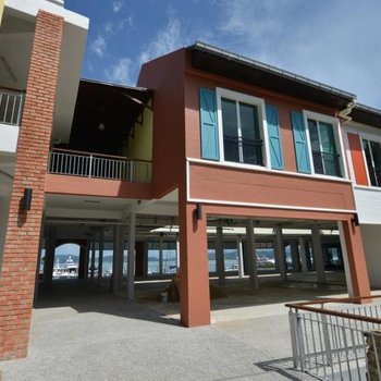 蘭卡威馬里納華美達酒店