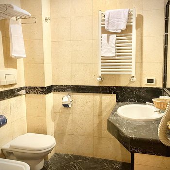 Hotel Champagne Palace