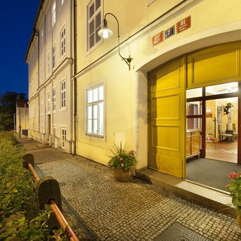 EA Hotel Jeleni Dvur Prague Castle